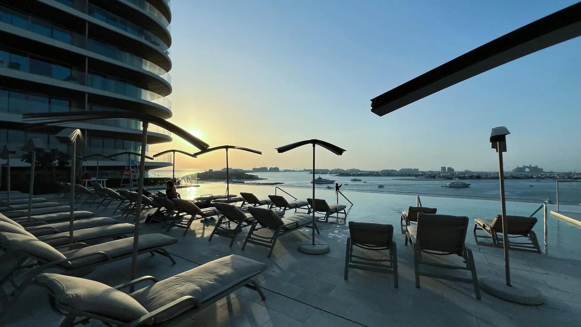 Fendi 1Br With Panoramic Sea View Apartment Dubai