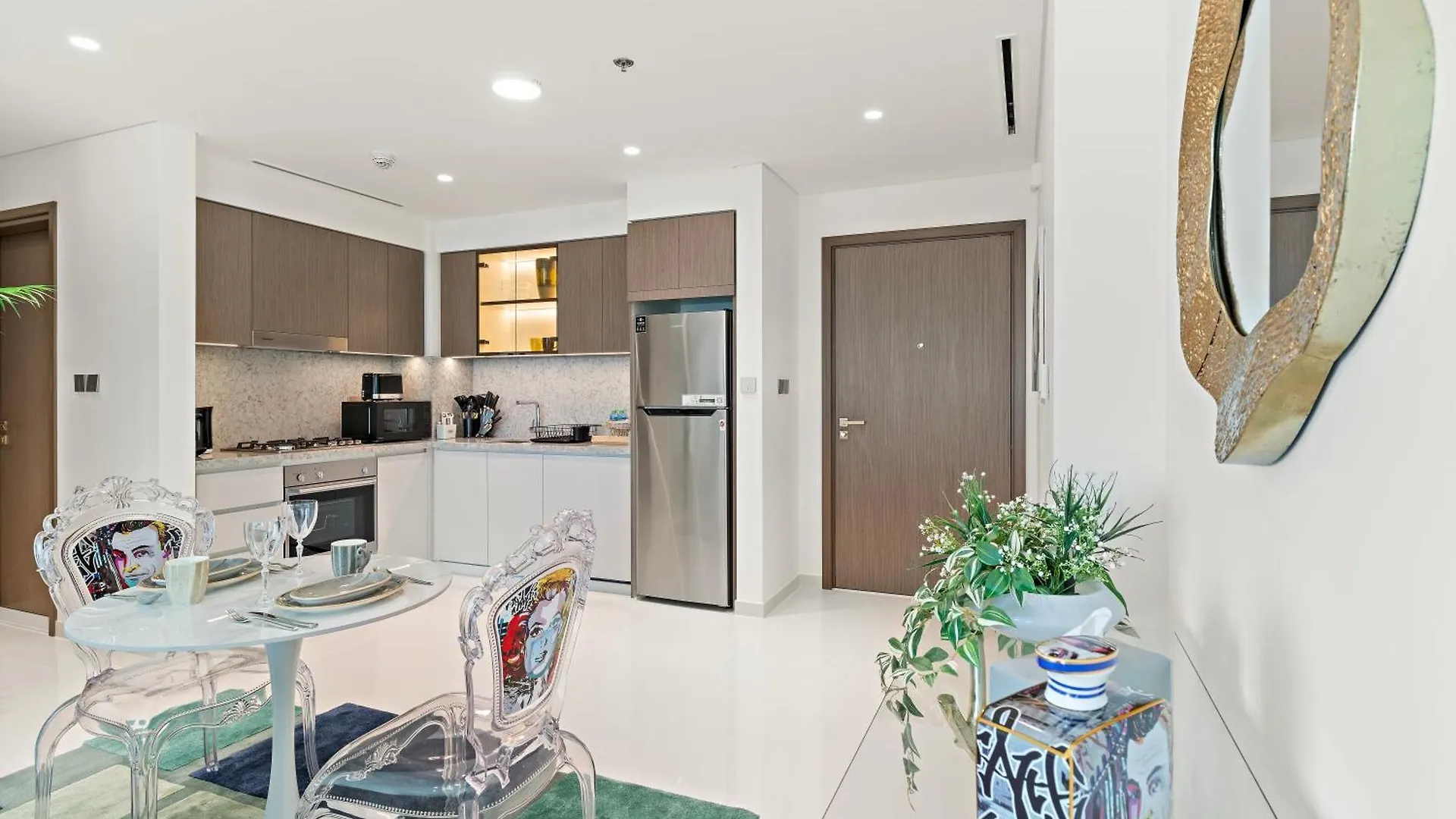 Fendi 1Br With Panoramic Sea View Apartment Dubai